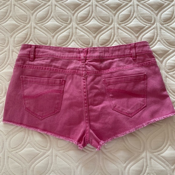 Pink jean shorts low waisted y2k so cute for summer never before worn - Picture 3 of 3